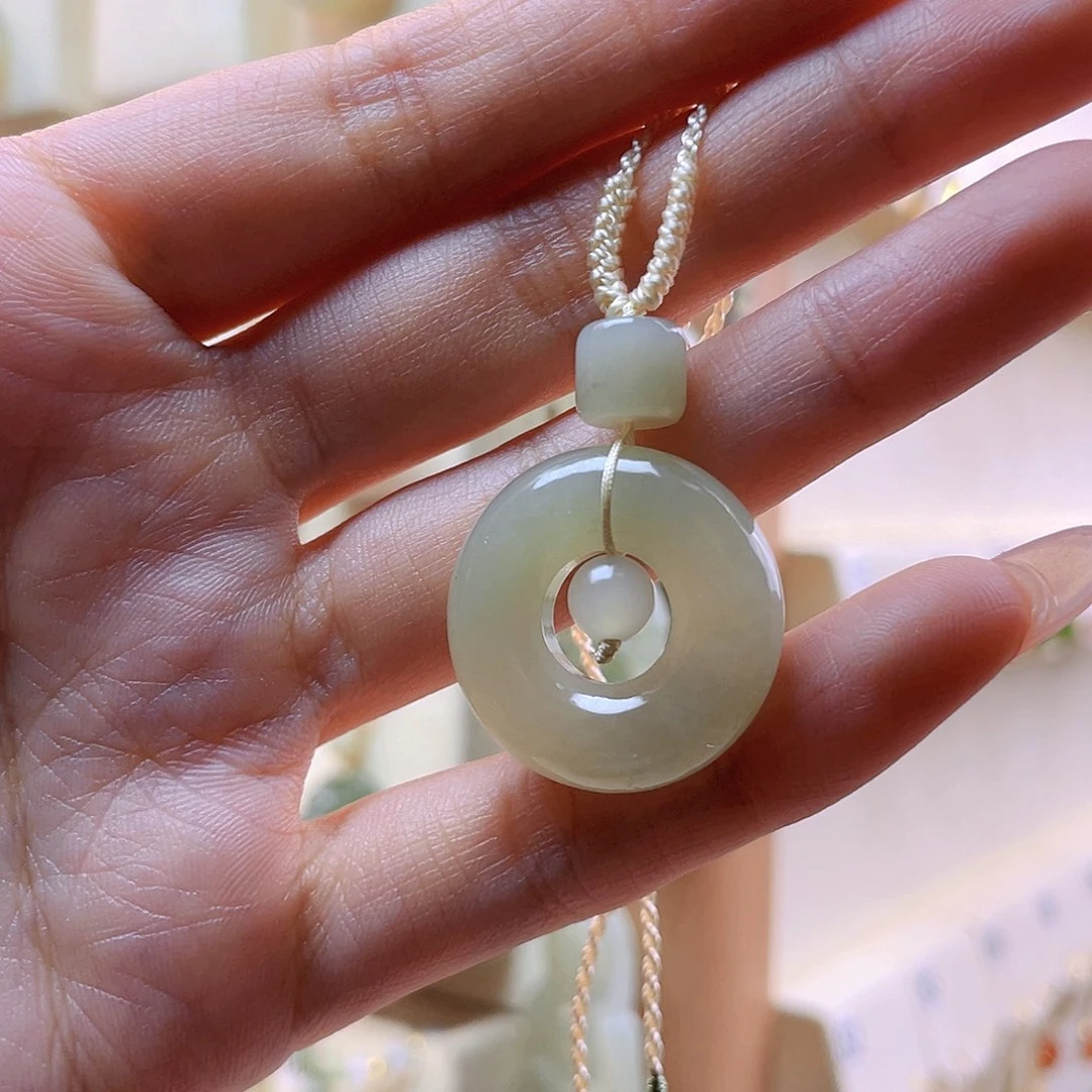 和田玉吊坠(赠链)未镶嵌暮*