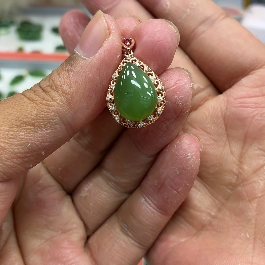 和田玉银S925镀金镶嵌颈饰