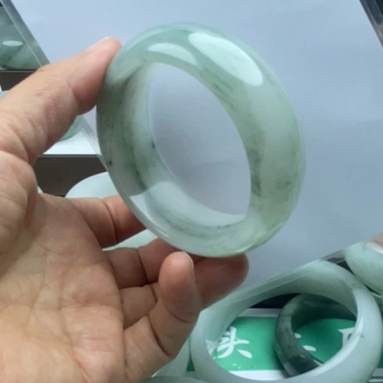 石英质玉（金丝玉）未镶嵌手镯