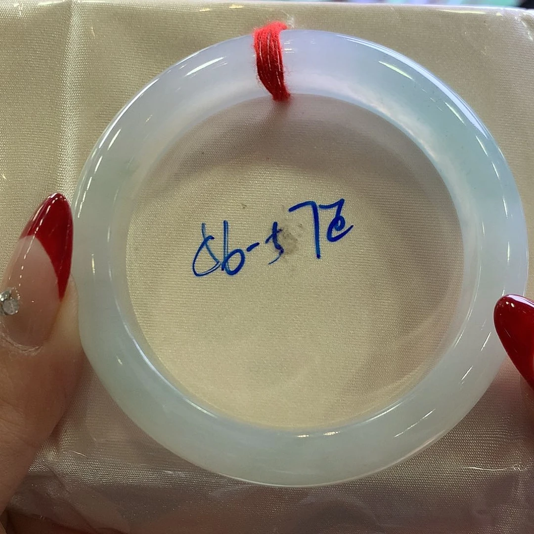 翡翠手镯未镶嵌5657正