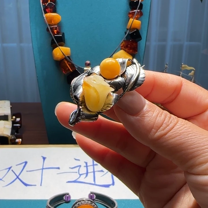 琥珀未镶嵌颈饰波兰设计款琥珀蜜蜡
