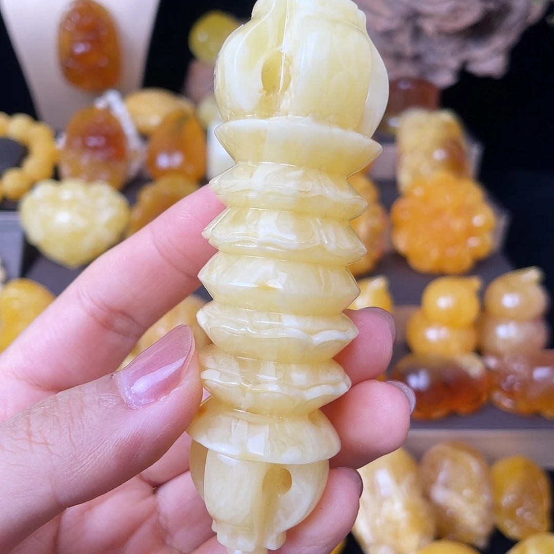 琥珀未镶嵌珠宝奇石