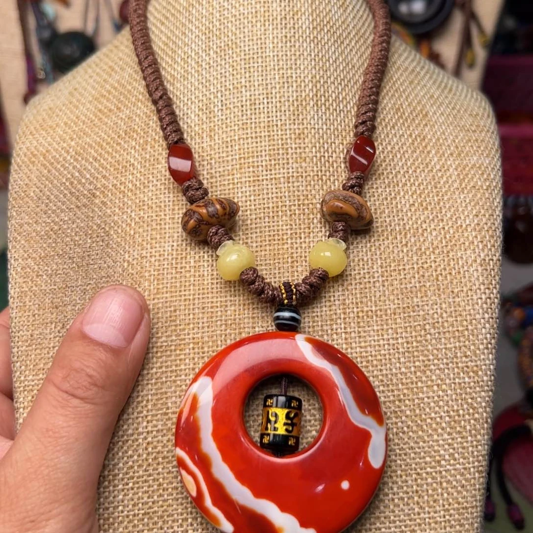 玛瑙/玉髓颈饰未镶嵌