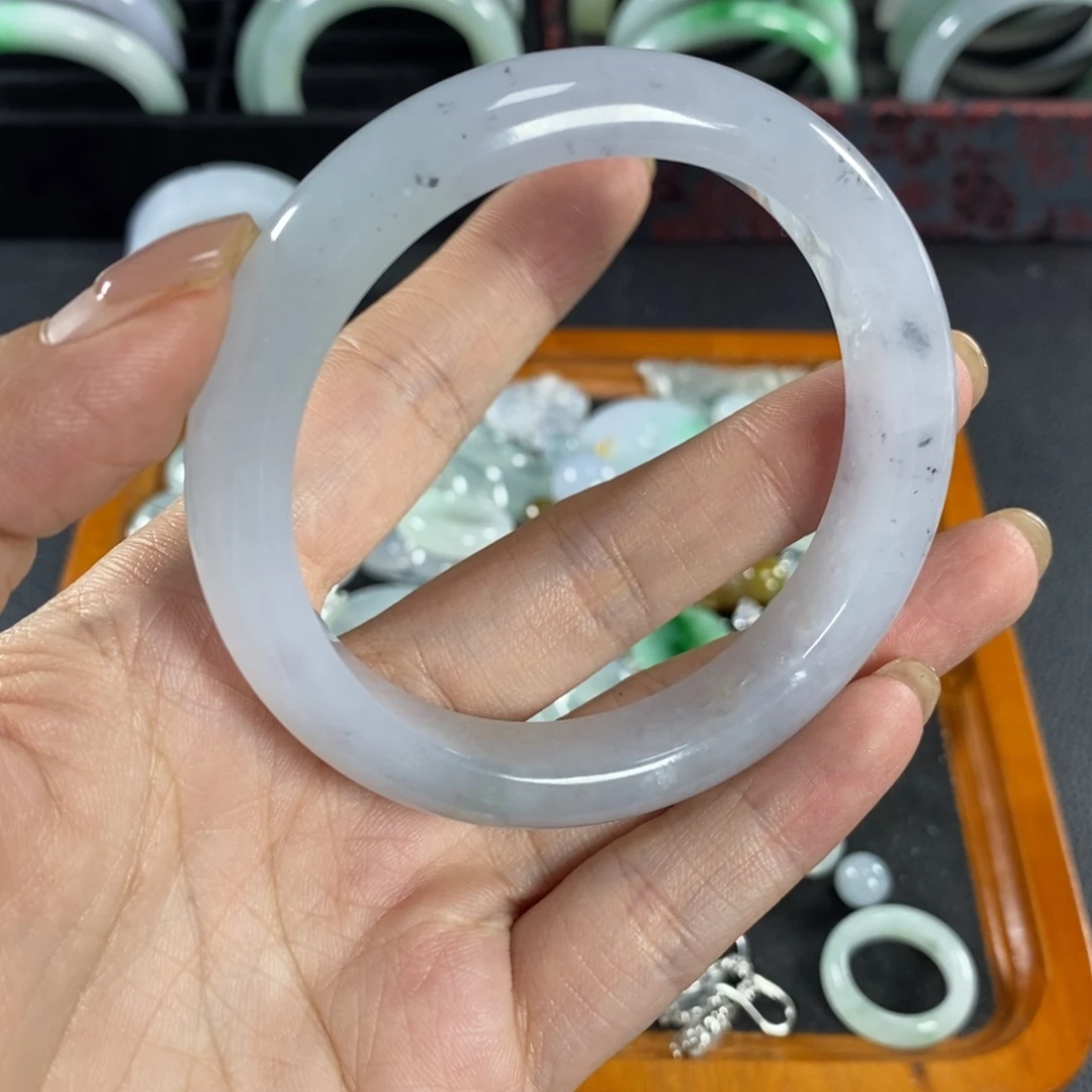 锦****翡翠未镶嵌手镯天然翡翠手镯