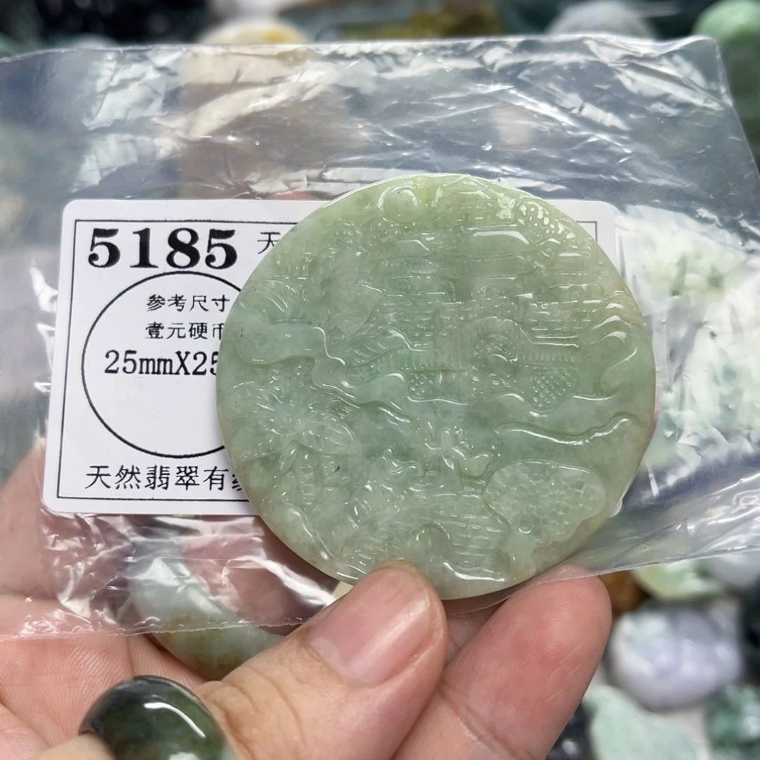 翡翠未镶嵌颈饰5185