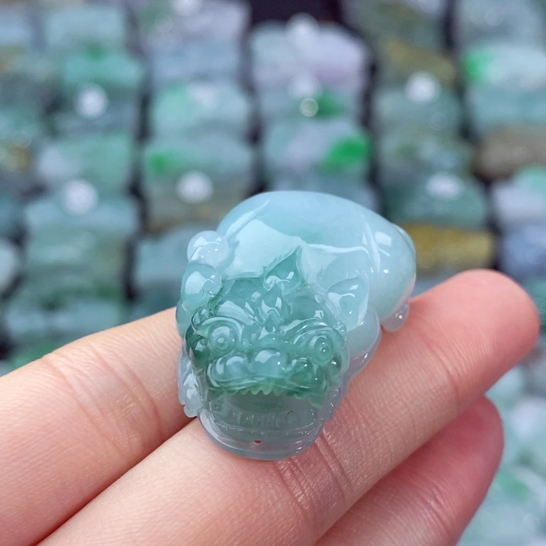 颈饰未镶嵌翡翠天然