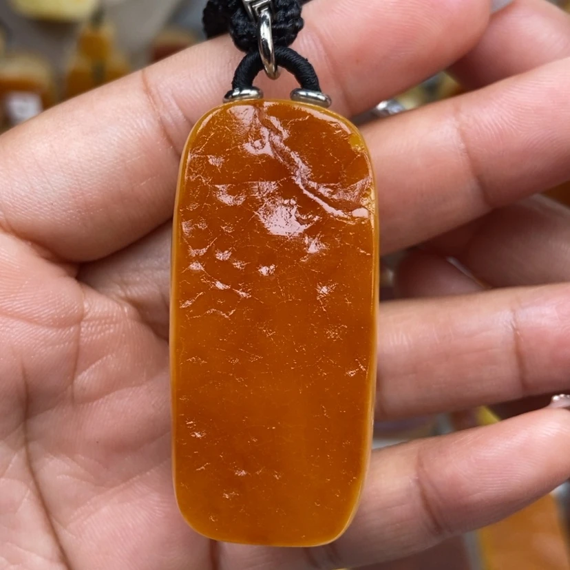 【闪购商品】琥珀颈饰未镶嵌