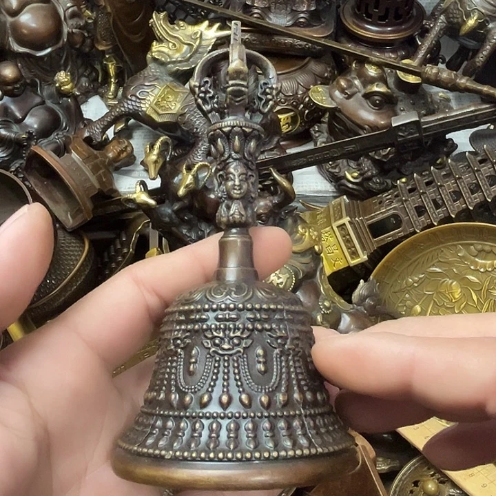 铜鑫铜德，铜器摆件