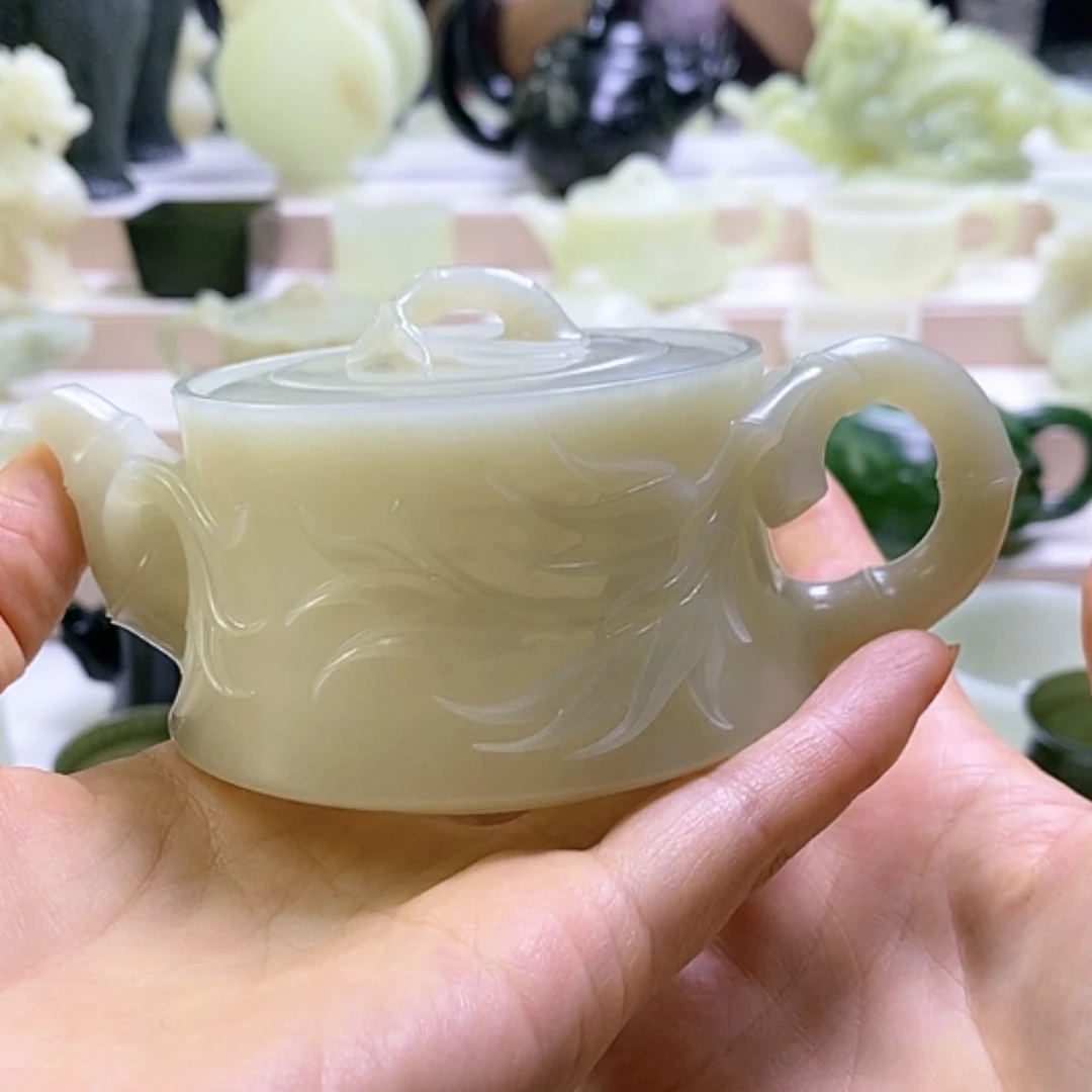 【闪购商品】未镶嵌和田玉摆件玉**风白玉壶