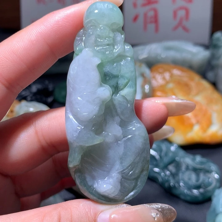 翡翠未镶嵌颈饰保真天然A货翡翠