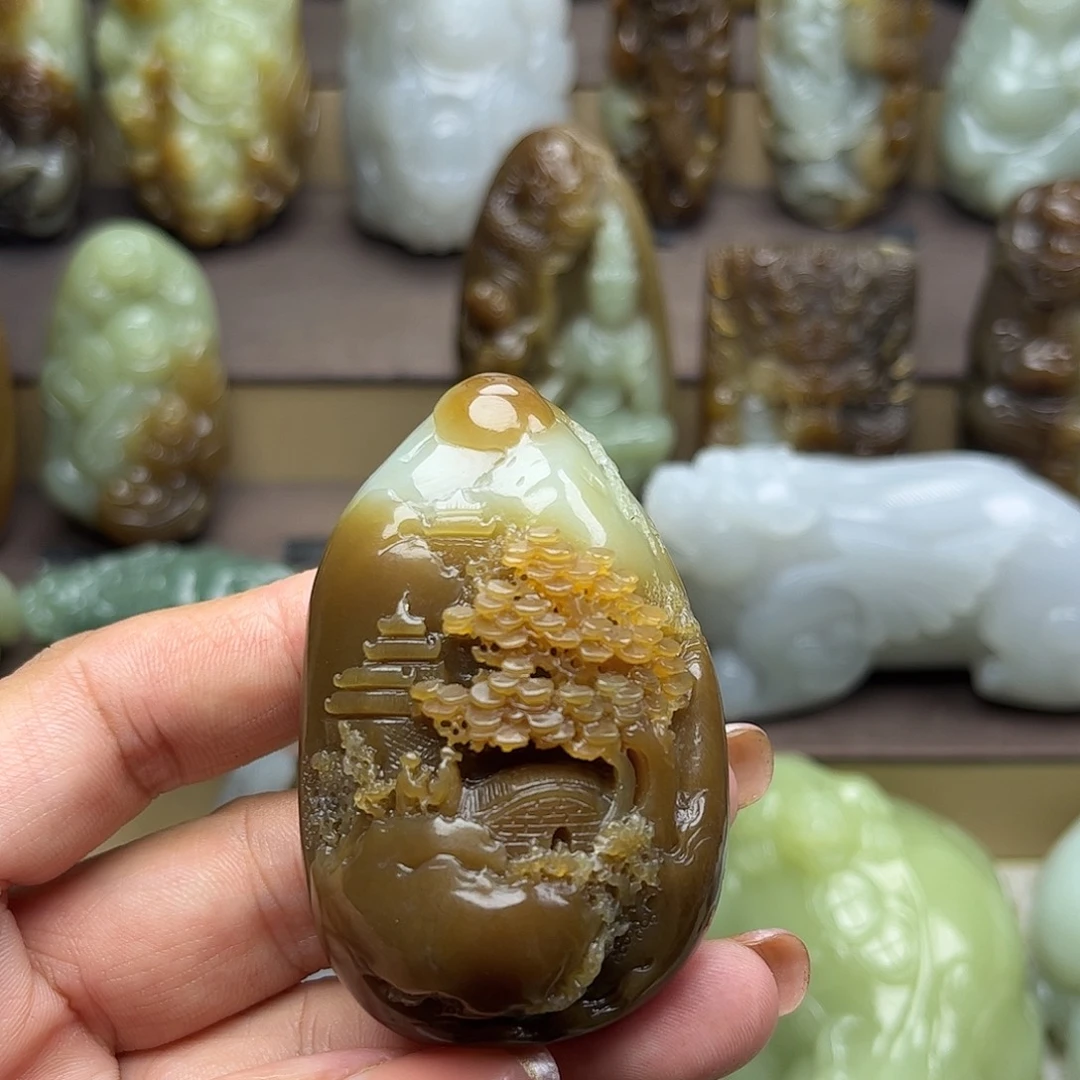 颈饰未镶嵌和田玉