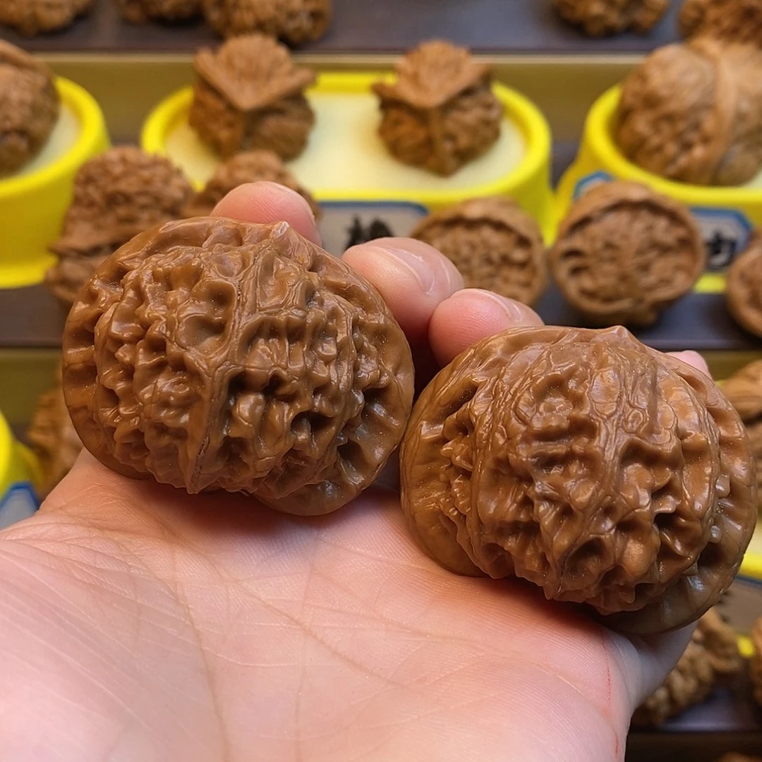 文玩核桃吊坠宫灯