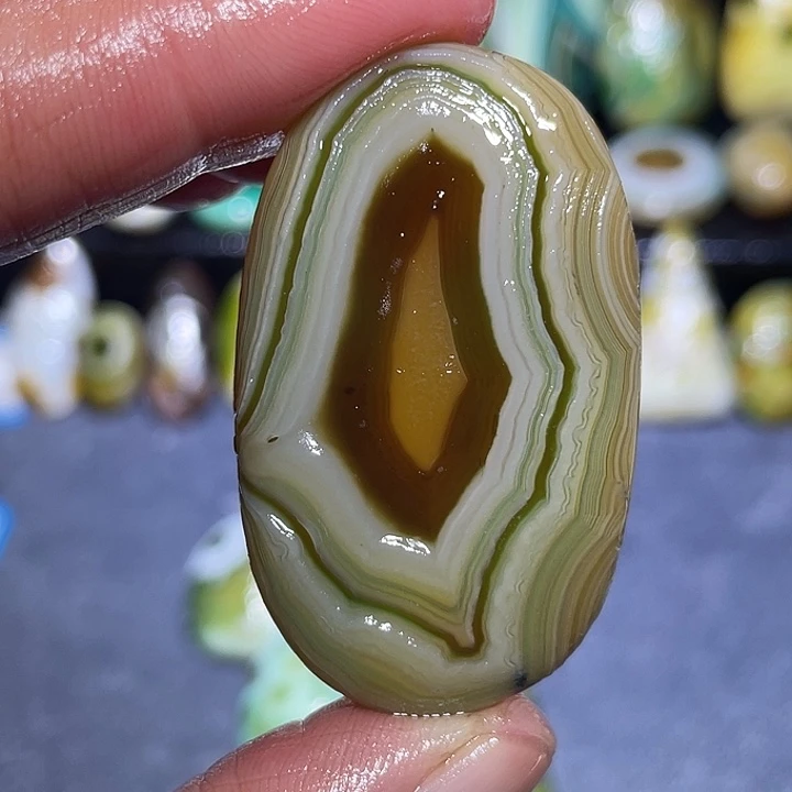 玛瑙/玉髓未镶嵌珠宝奇石