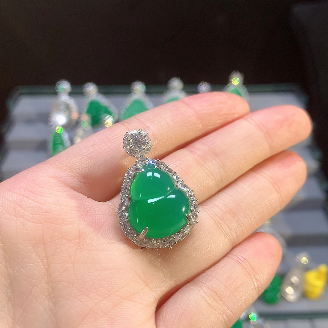 雪***瑶玛瑙/玉髓银S925镶嵌颈饰