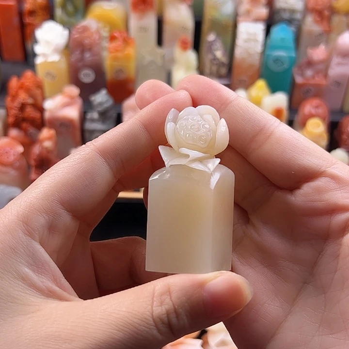 昌化石印石J****e手工定制2.2厘米，荷花