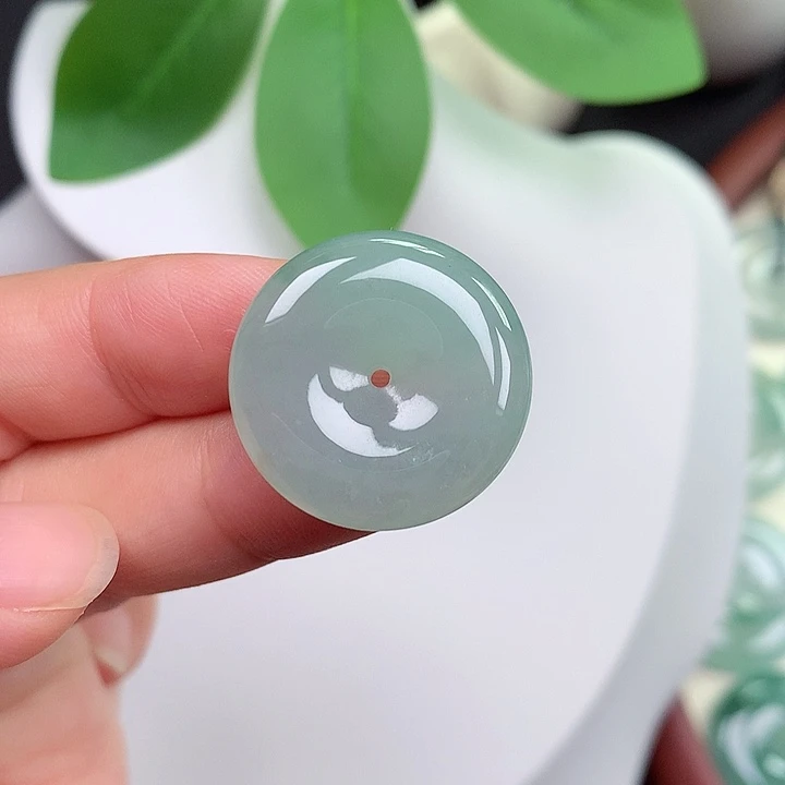 颈饰未镶嵌翡翠平安扣 22.9x5.5mm