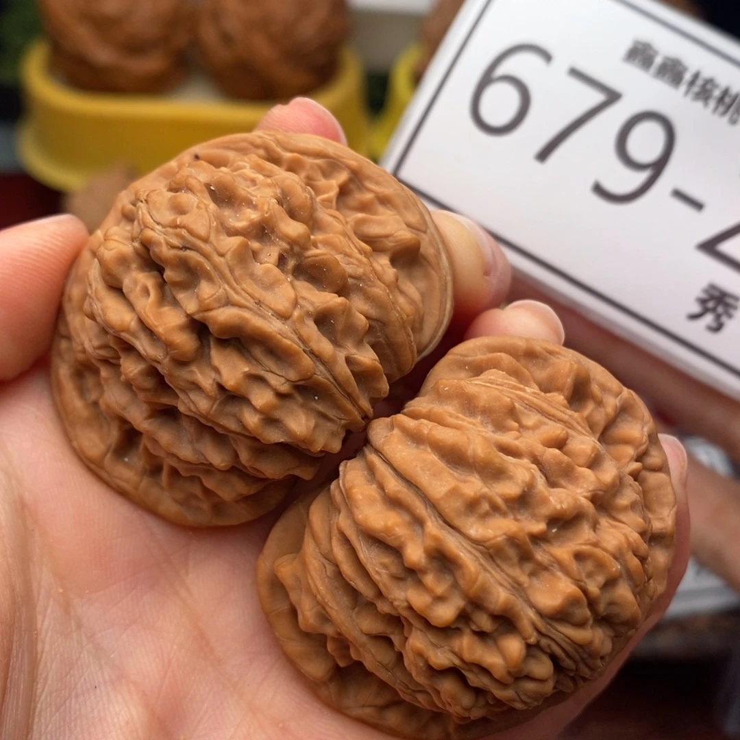 文玩核桃把件汗高楼44，