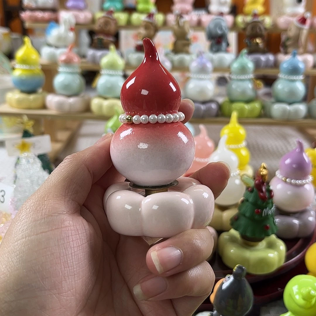 陶陶瓷转转红色渐变