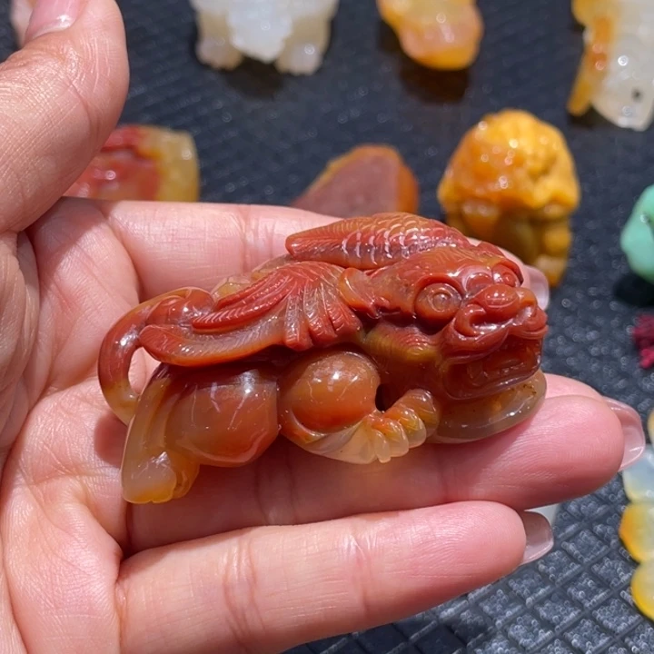 石英质玉(黄龙玉)未镶嵌摆件