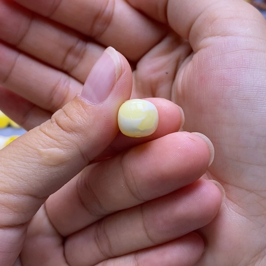 琥珀未镶嵌珠宝奇石11.5