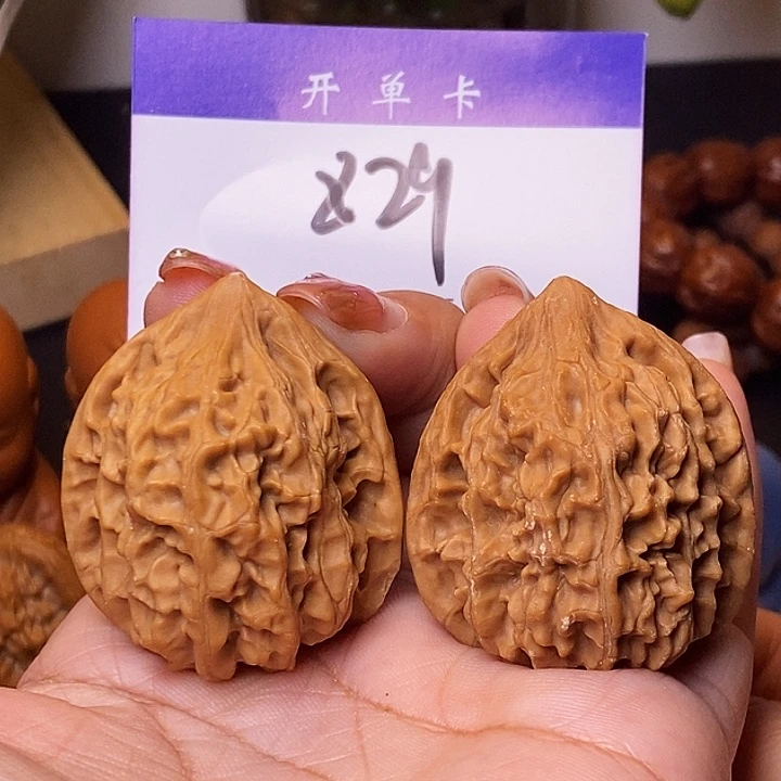 桃核吊坠老树鸡心39无刀痕s