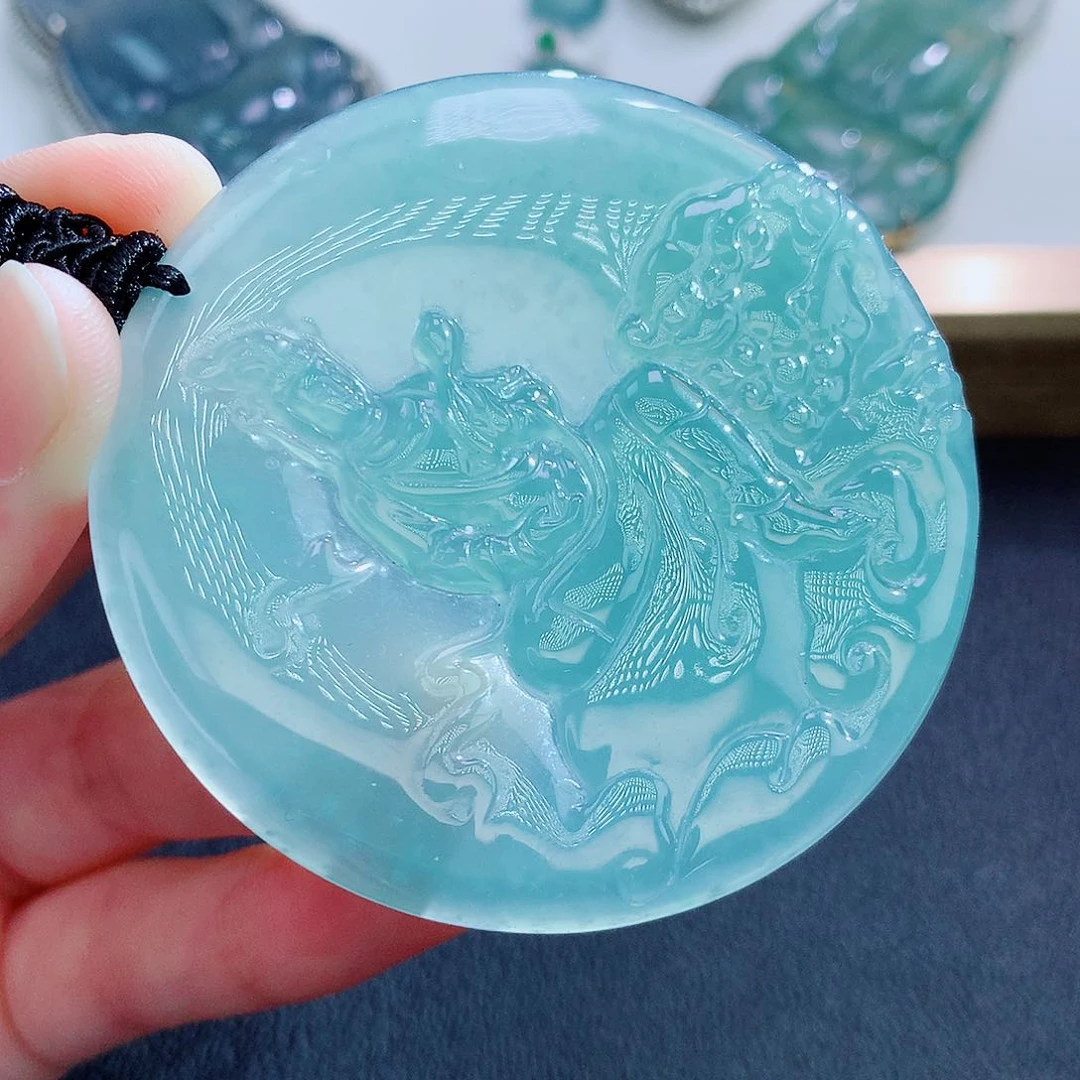 翡翠未镶嵌颈饰翡翠