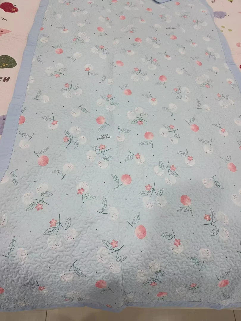 布好的床盖90*200瑕疵