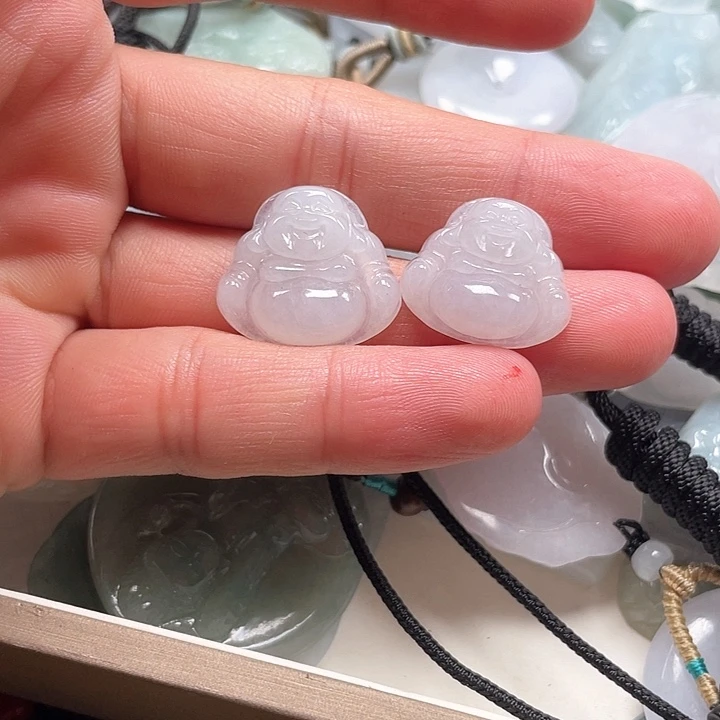 颈饰未镶嵌翡翠一***巴翡翠