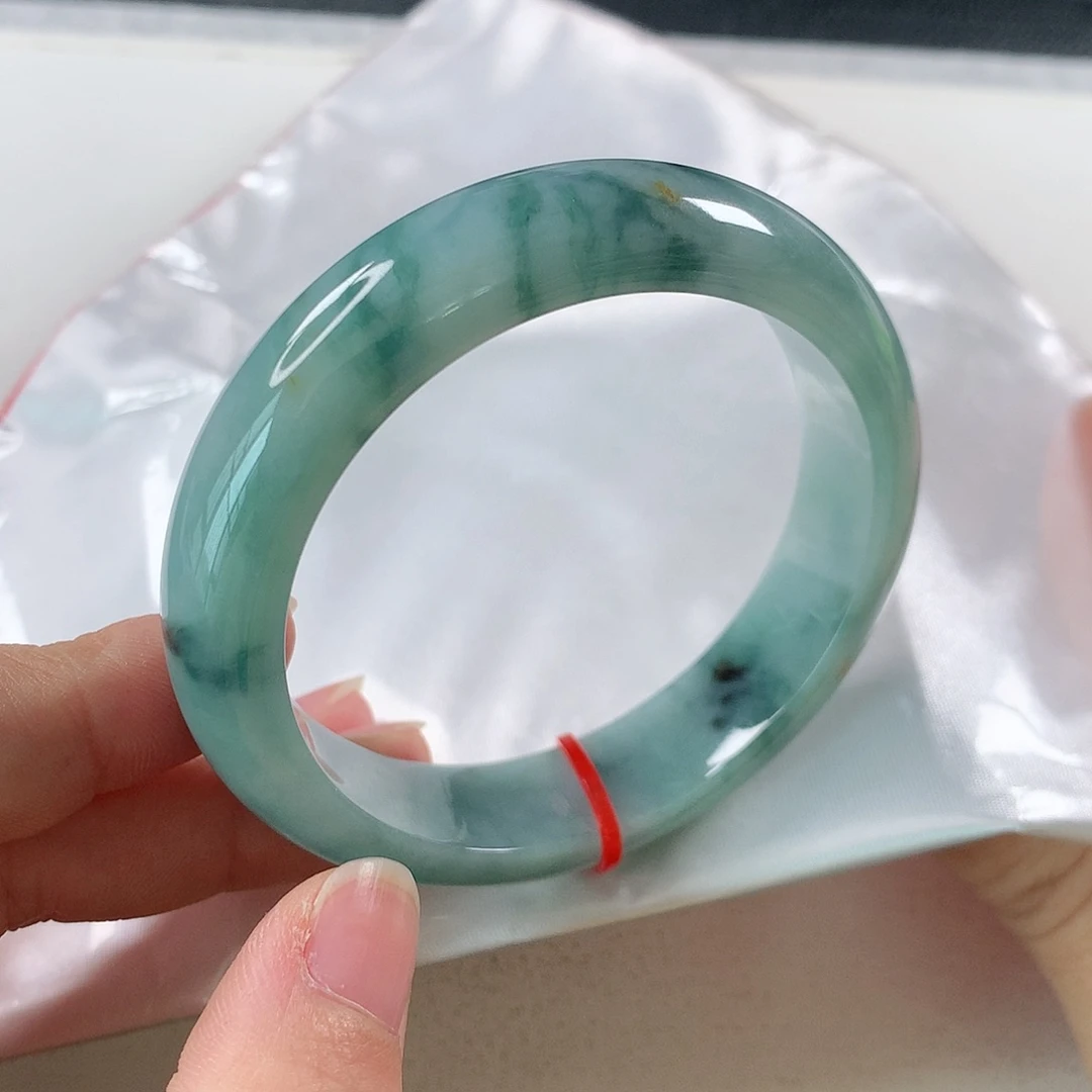 翡翠手镯未镶嵌①⑦④