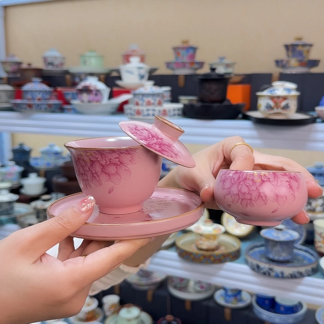 我们都在等着看看这些