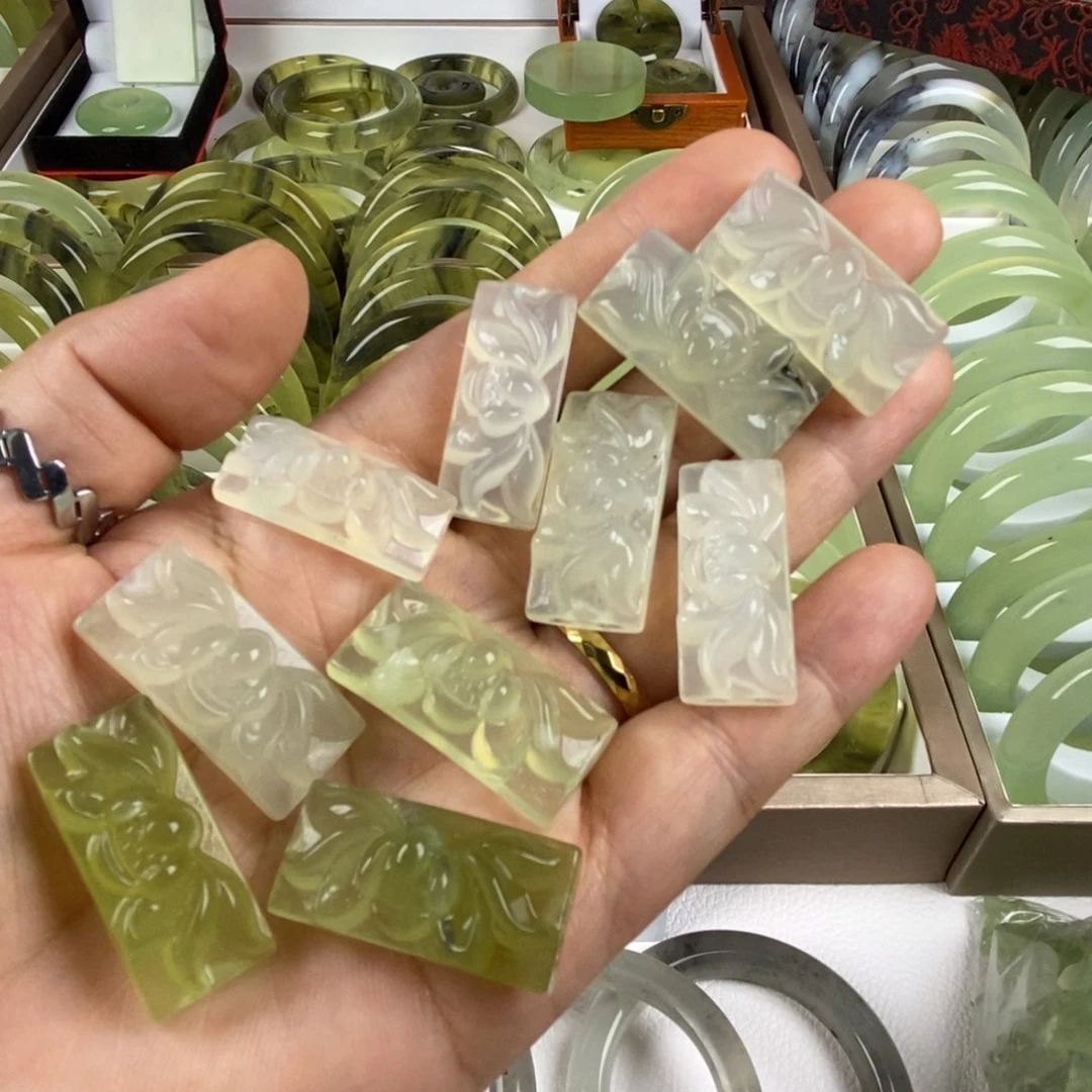 未镶嵌蛇纹石玉手链