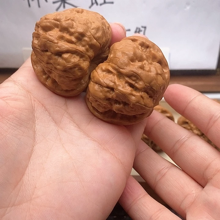 文玩核桃手串我***了44左右