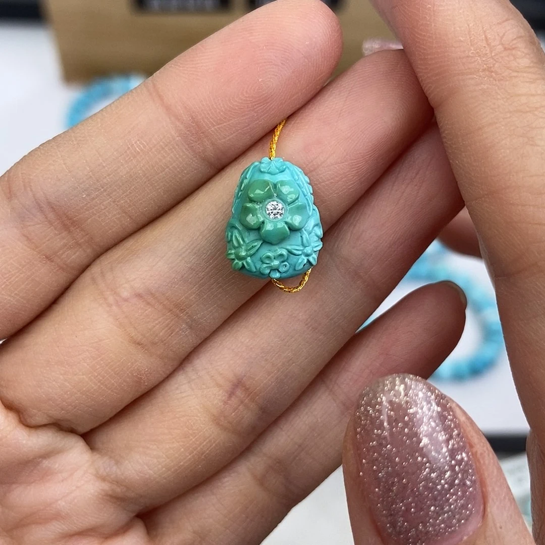 绿松石未镶嵌珠宝奇石