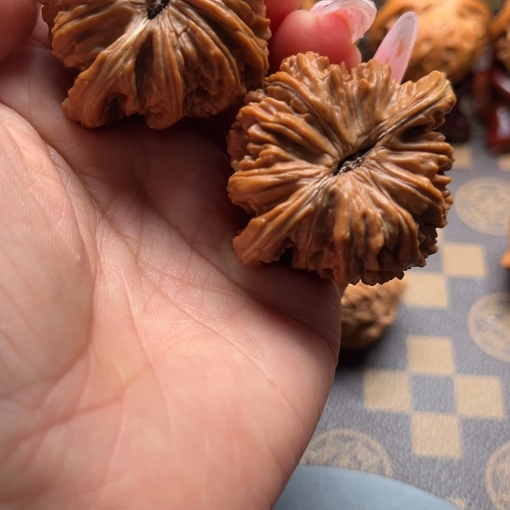 核桃46平谷楼文玩