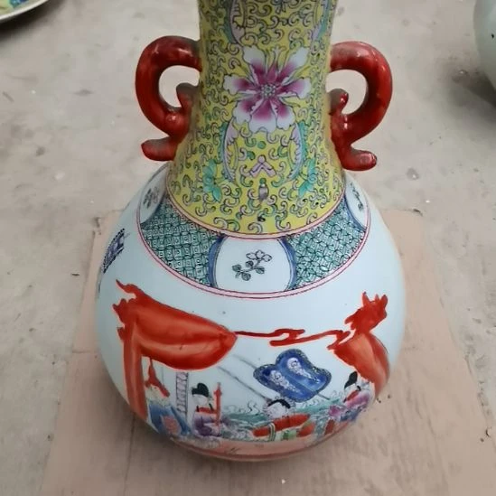 瓷片玩玩具枪毙吧热热的