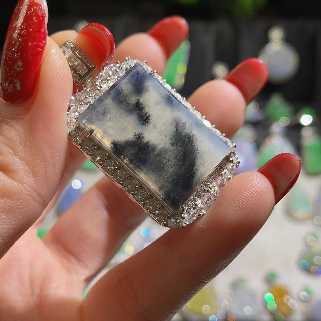 翡翠颈饰银S925镶嵌天然翡翠