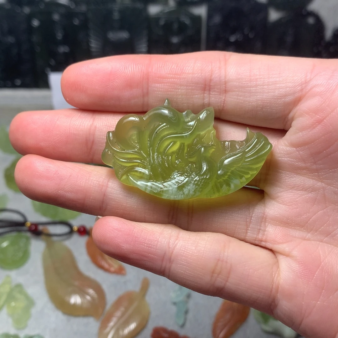 蛇纹石玉合金颈饰