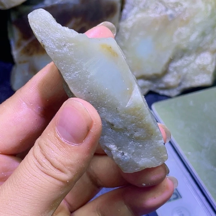 未镶嵌和田玉珠宝半成品