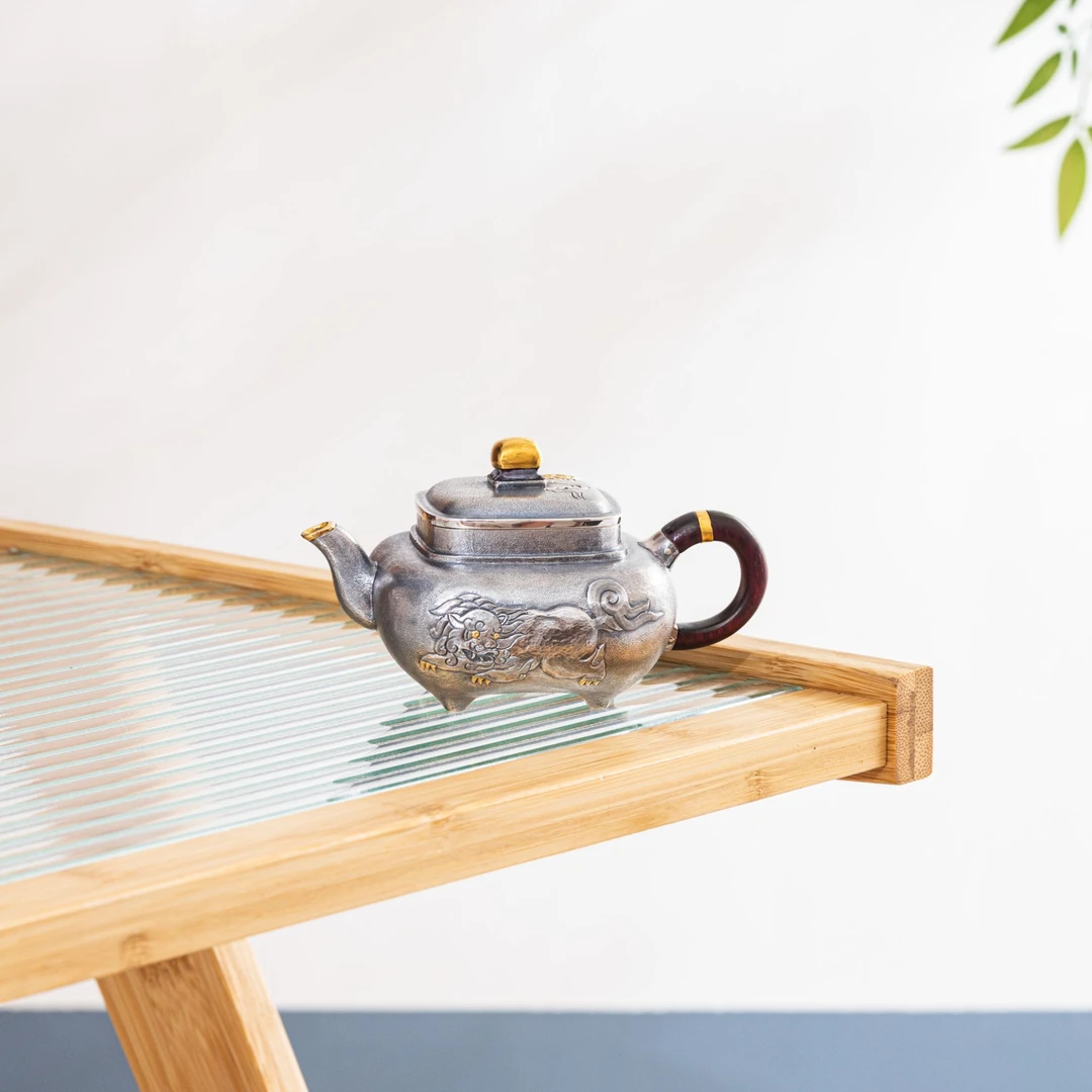 蜂鸟工坊 大师壶 木把包金木钮錾刻醒狮包金嘴四方小壶 SWA11325