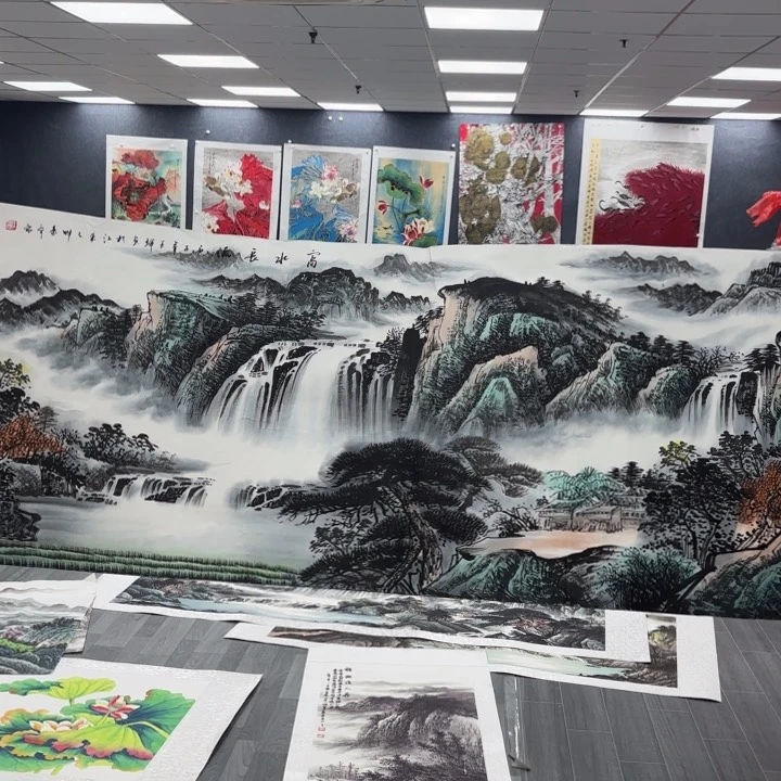 字画等多种形式的艺术作品和艺术作品