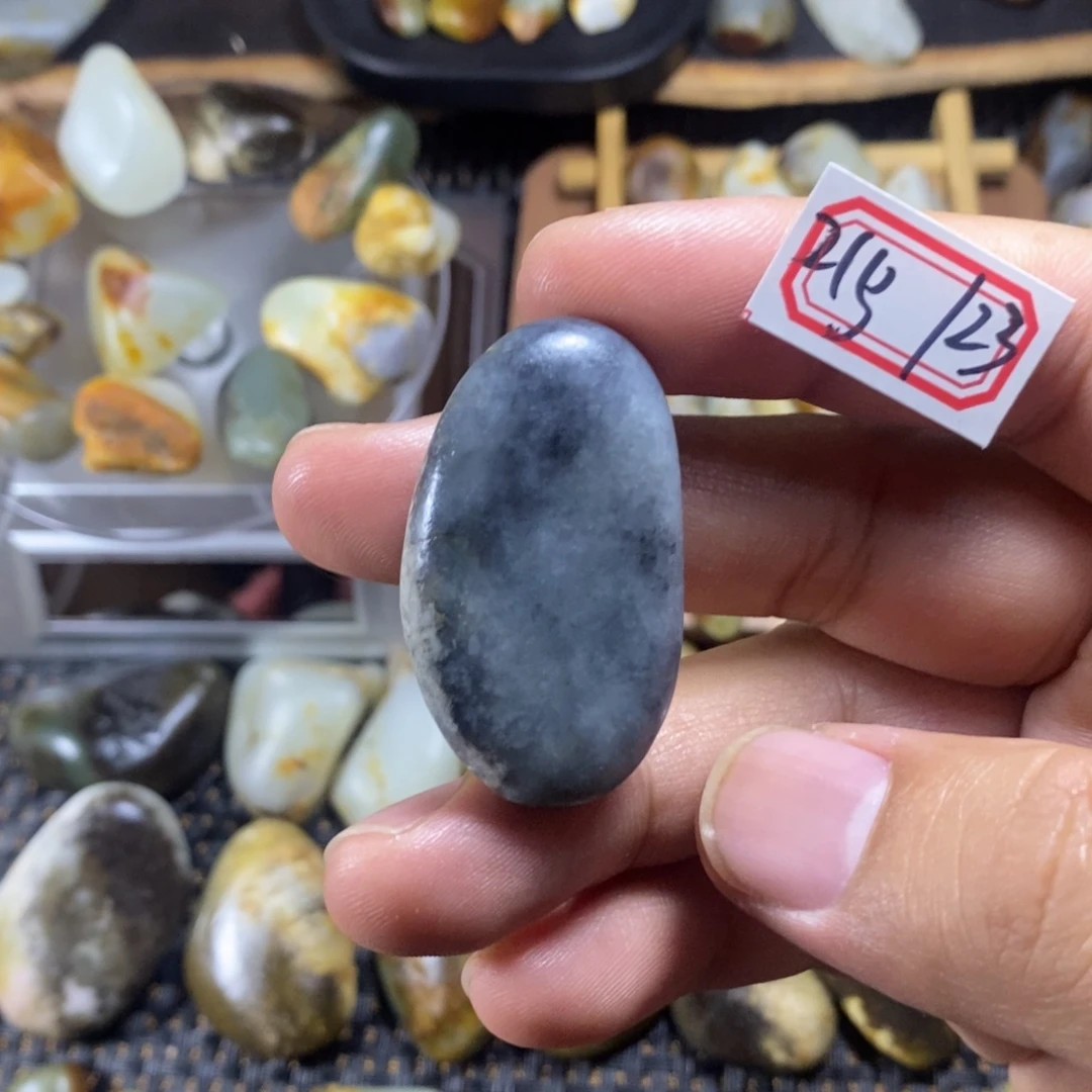 和田玉（糖玉）未镶嵌挂件