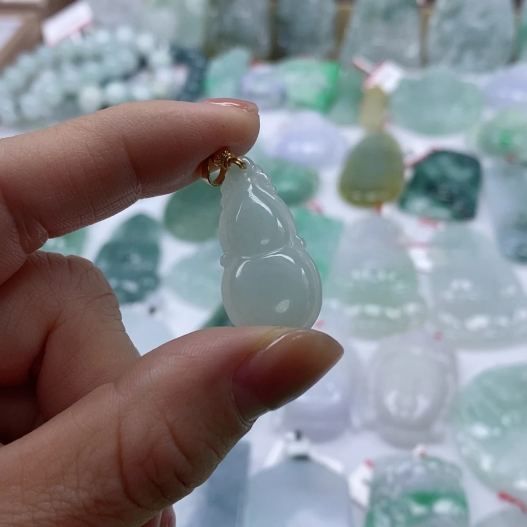 颈饰未镶嵌翡翠葫芦