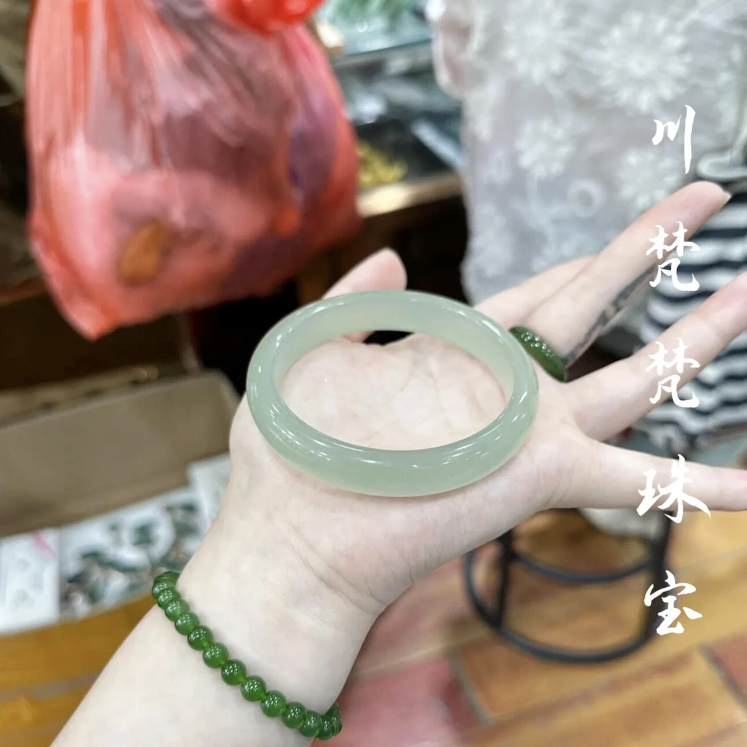 纯天然东陵玉手镯女款浅晴水玉镯绿色油青翡翠色平替送礼物正品