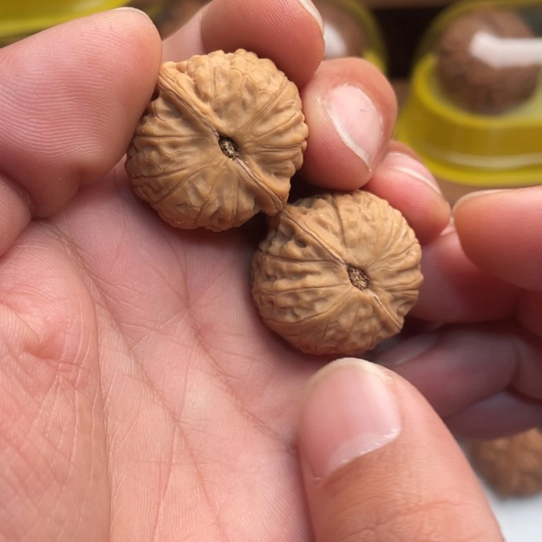 河***易吊坠文玩核桃金锤