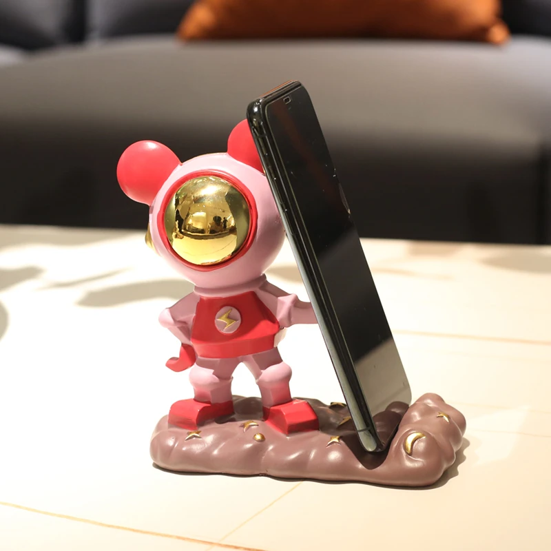 网红居家实用小物件宇航员暴力熊手机支架床头柜家居装饰品摆件