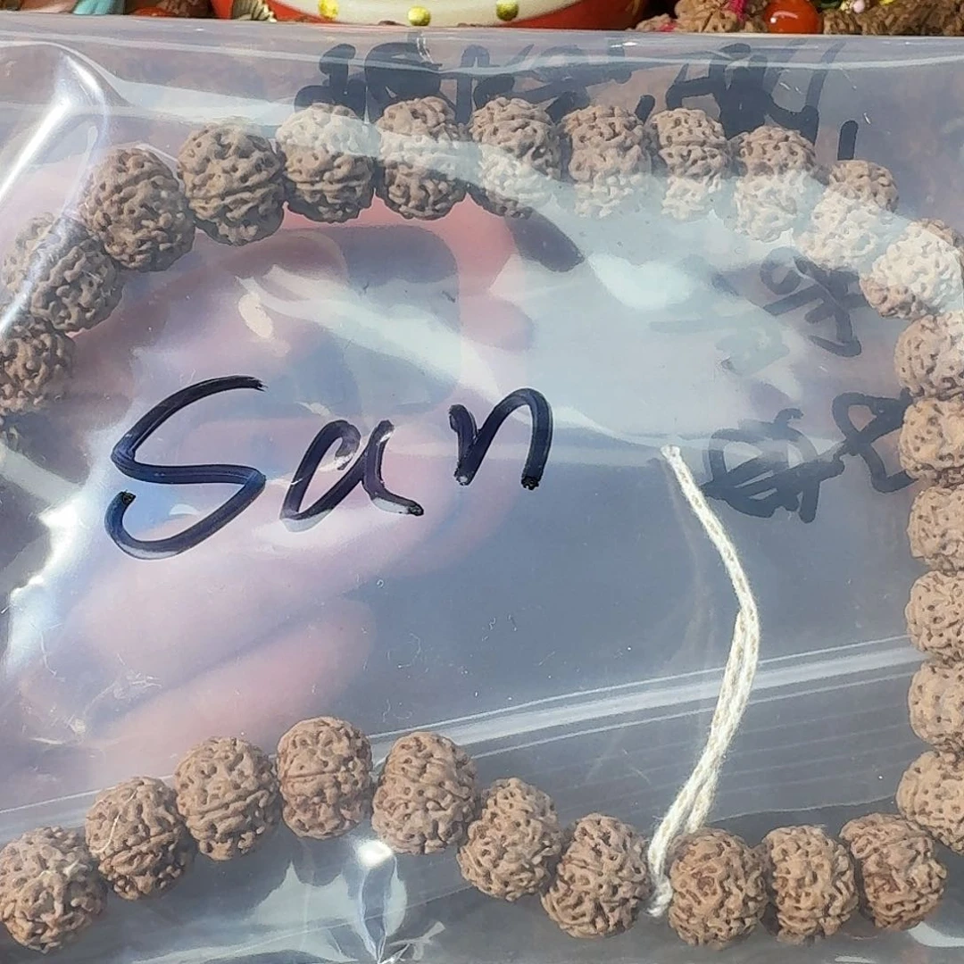 金刚菩提吊坠?***n蜂王11.5+