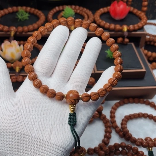 吊坠桃核悦玉龙脊手持10