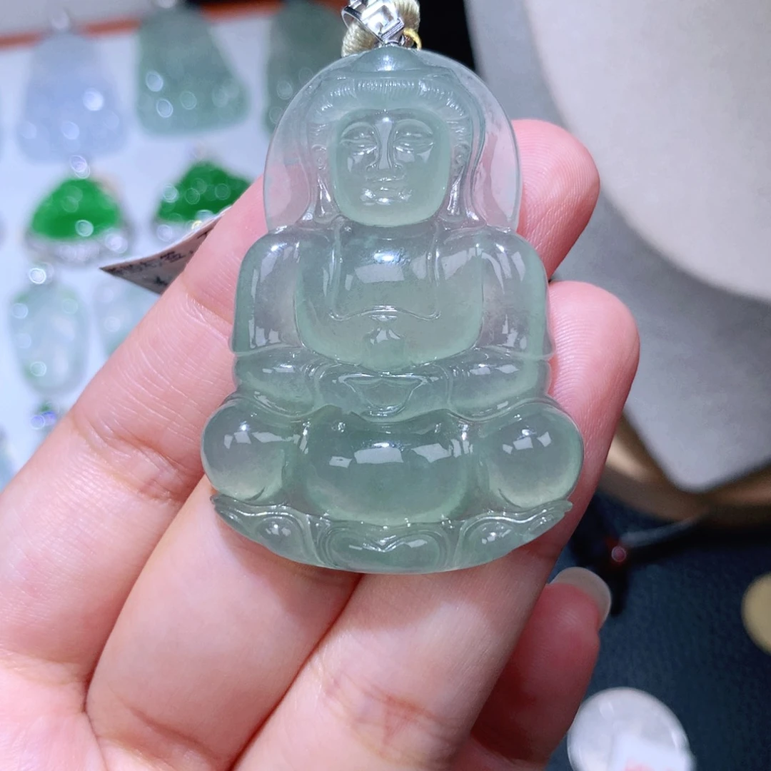 颈饰18K金镶嵌翡翠观音