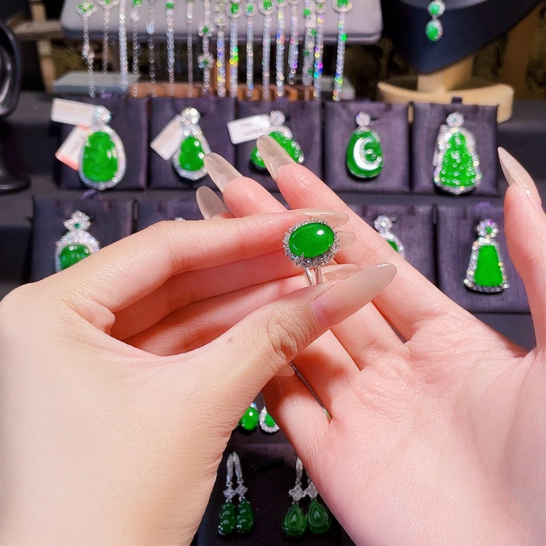 小***强翡翠银S925镶嵌戒指蛋面