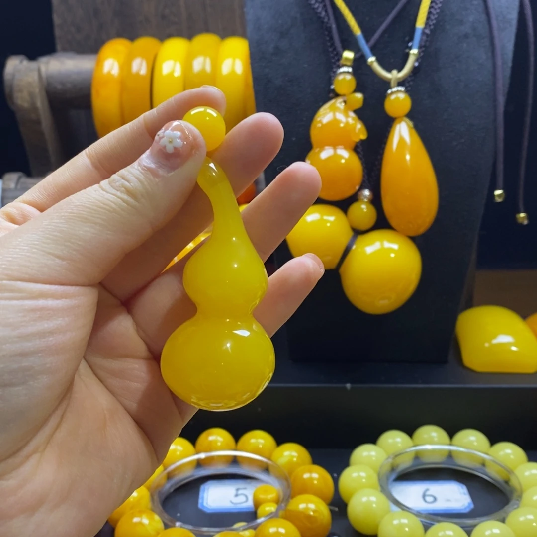 小****非金属鸡油黄葫芦全品无暇